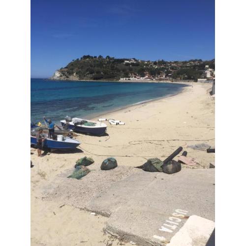 Beach Apartment 3 Only 75 M to beach