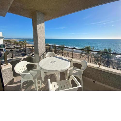 Beach Apartment in Calafell