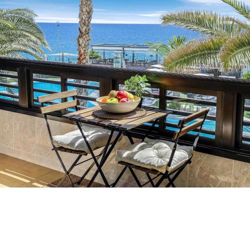 Beach Apartment with Stunning Ocean Views