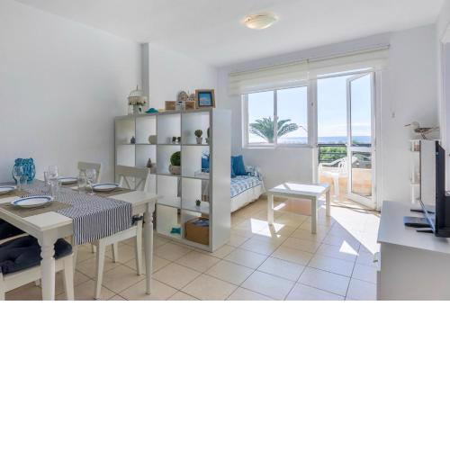 beach at 250 m, ocean view, 2 bedrooms, Wi-Fi