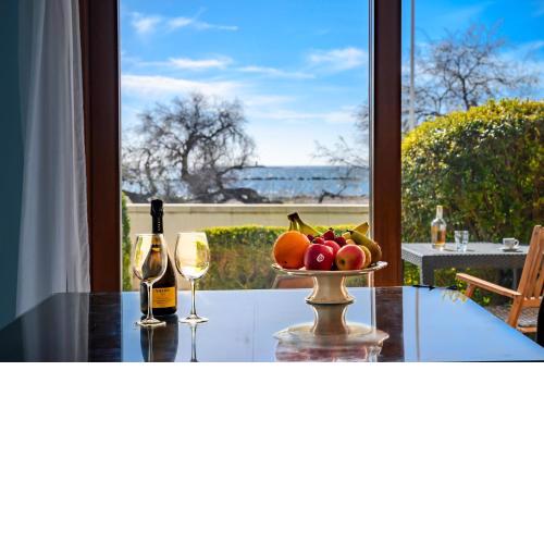 Beach-front boutique apartment Lido 113