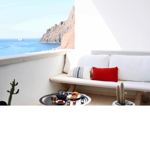 Beach hideaway apartment with modernist design