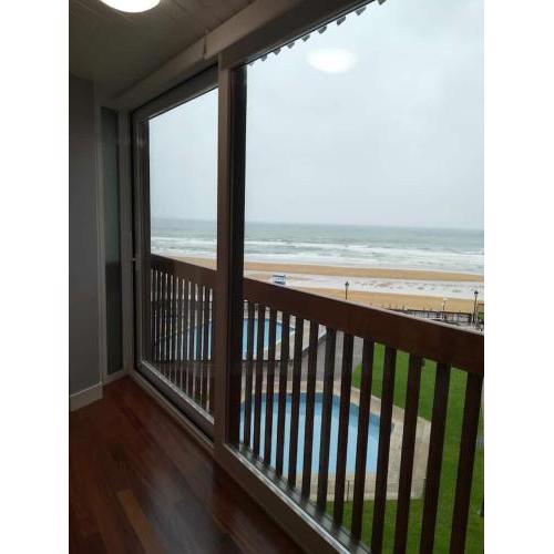 Beach House *****