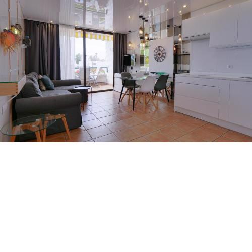 Beach Life 365 Apartment