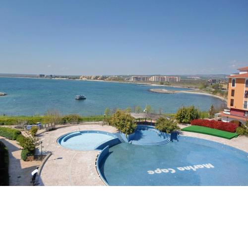Beach Pool and Spa Apartment in Marina Cape