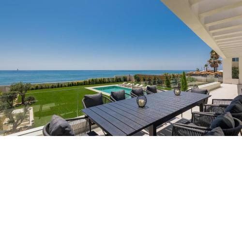 Beach Villa La Cala