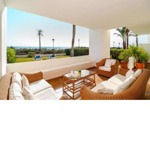 Beachfront apartment - Los Monteros Palm Beach