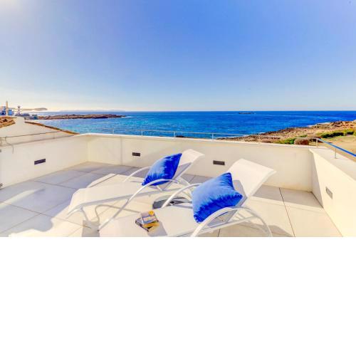 Beachfront Apartment Migjorn Cel