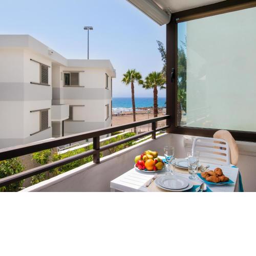 Beachfront Apartment Siesta 21 San Agustin Playa by VillaGranCanaria