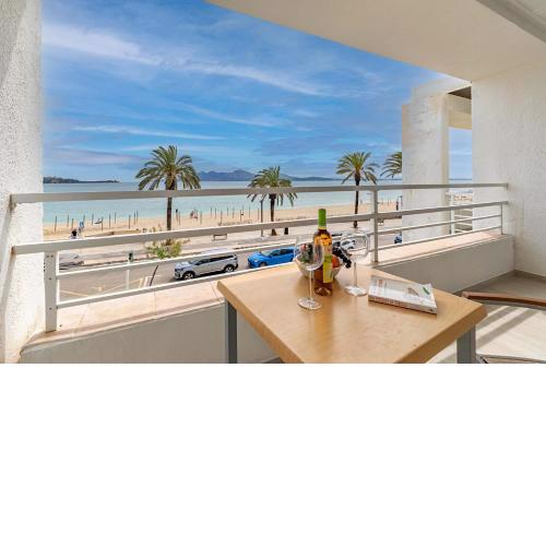 Beachfront Apartment Sivella Mar