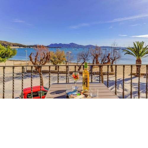 Beachfront Apartment Vora Mar