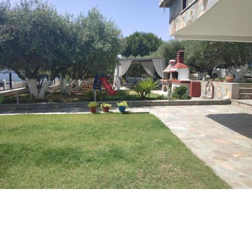 Beachfront Eva's House