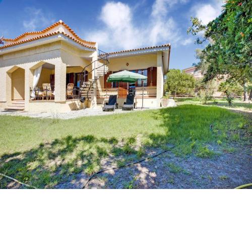 Beachfront Holiday Home in Siniscula with Private Garden