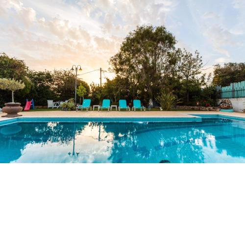 Beachfront luxury villa-Private pool,Garden Heaven