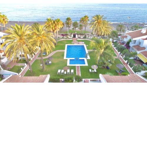 Beachfront oasis in Costa del Sol.