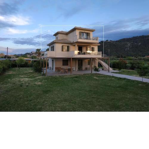 Beachfront Villa Galazio