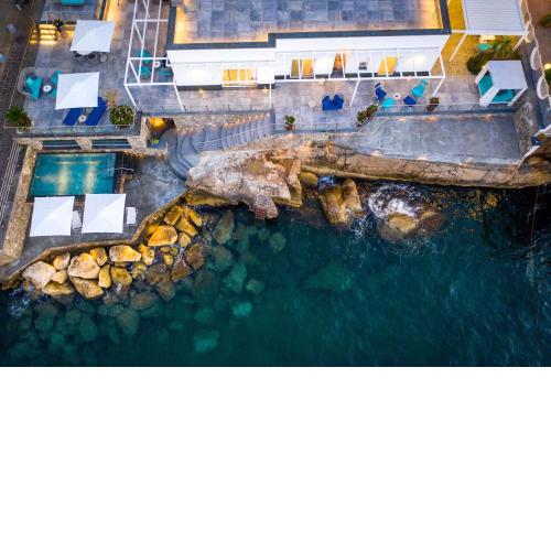 Beachfront Villa Sorrento