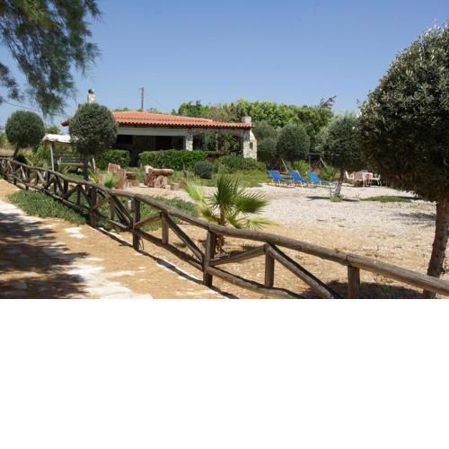 Beachhouse Kokkinos Pyrgos