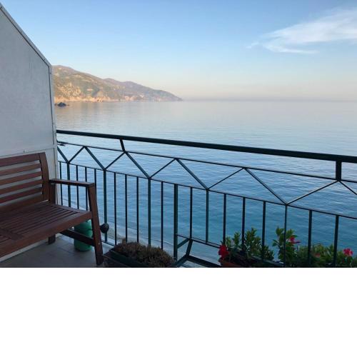 Bea's Apartment - The window to the sea - Seafront
