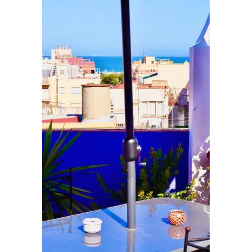 Beau duplex plus terrasse vu sur la mer en centre ville