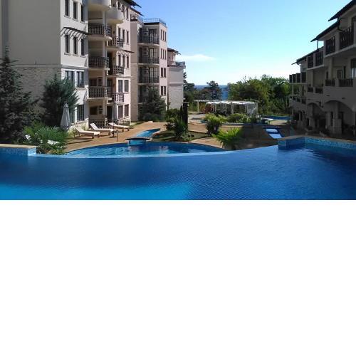 Beautiful 1st-Line Seaview Appartement in 4star The Cliff