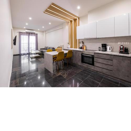 Beautiful 2bdr apartment near Acropolis