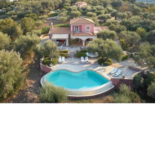 Beautiful 3-bed villa with pool and amazing views