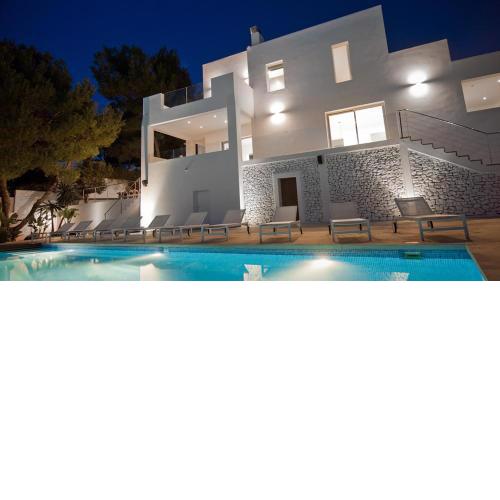 Beautiful 5 Star Villa with Private Pool, Ibiza Villa 1062