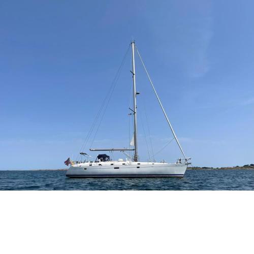 Beautiful and comfortable sailboat with secure parking available