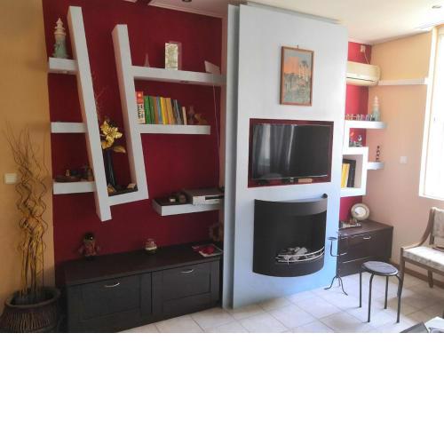 Beautiful and cozy appartment in Dafnh, Athens