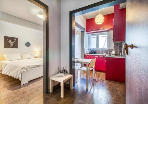 Beautiful and cozy studio next to Athens center