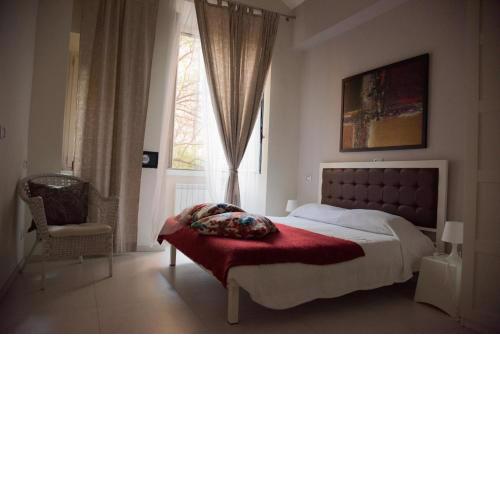 Beautiful and Spacious Apartment next to Termini 10 minutes from Coliseum
