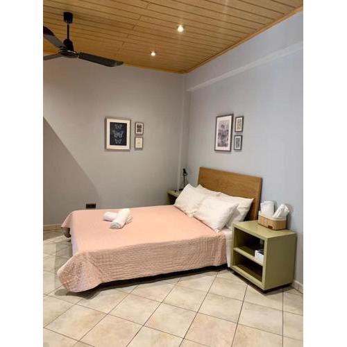 Beautiful apartment Athens Keramikos