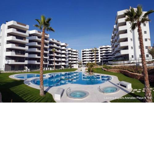 Beautiful apartment close to the sea
