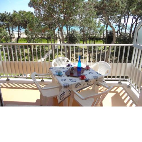 Beautiful apartment for 4 people, facing the sea by Beahost Rentals