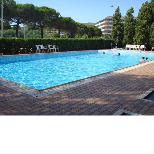 Beautiful apartment for 5 people with swimming pool by Beahost Rentals
