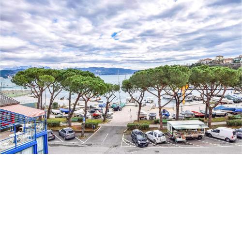 Beautiful apartment in Cadimare with WiFi and 2 Bedrooms