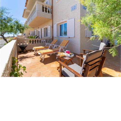 Beautiful Apartment In Cala Morlanda With 1 Bedrooms And Wifi