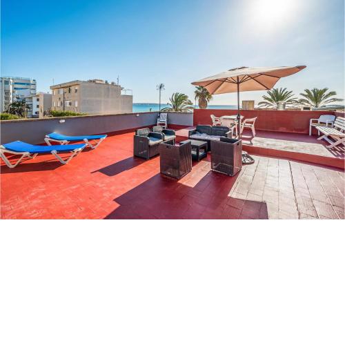 Beautiful apartment in Can Pastilla with WiFi and 4 Bedrooms