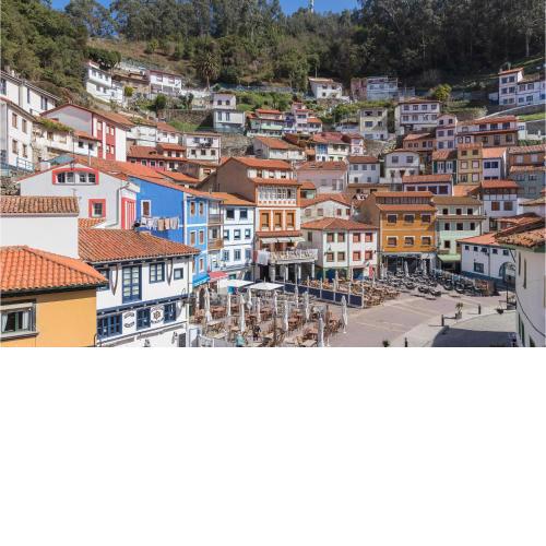 Beautiful apartment in Cudillero with WiFi and 3 Bedrooms