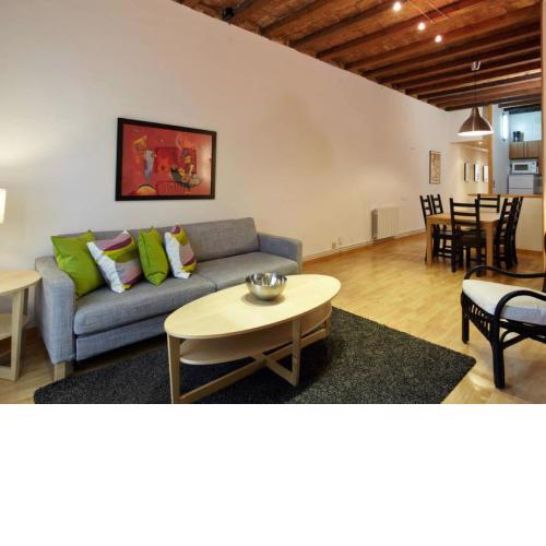 Beautiful apartment in Eixample