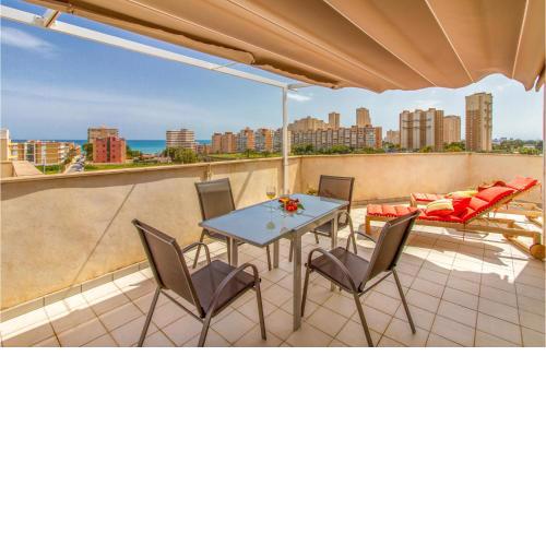 Beautiful apartment in El Campello with Outdoor swimming pool, 1 Bedrooms and WiFi