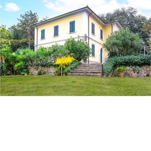 Beautiful apartment in Gavorrano with 2 Bedrooms and WiFi