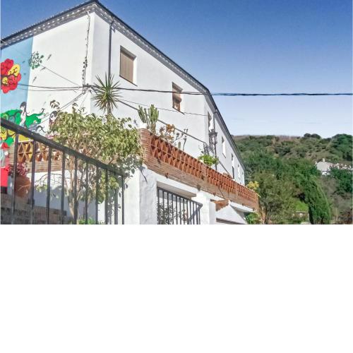 Beautiful apartment in Genalguacil with 3 Bedrooms, WiFi and Outdoor swimming pool