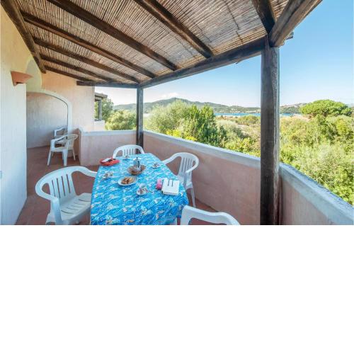 Beautiful apartment in Golfo Aranci with 1 Bedrooms