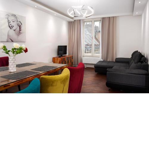 Beautiful Apartment in Historical Central Vienna 24H Check-in