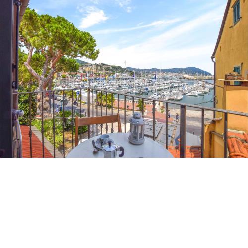 Beautiful apartment in Imperia with 2 Bedrooms and WiFi