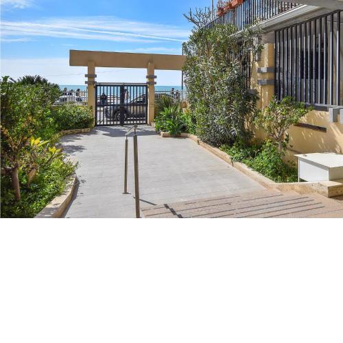 Beautiful apartment in Marina di Ragusa with 2 Bedrooms