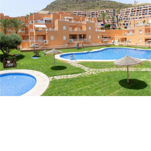 Beautiful apartment in Mojácar with Outdoor swimming pool, WiFi and 2 Bedrooms