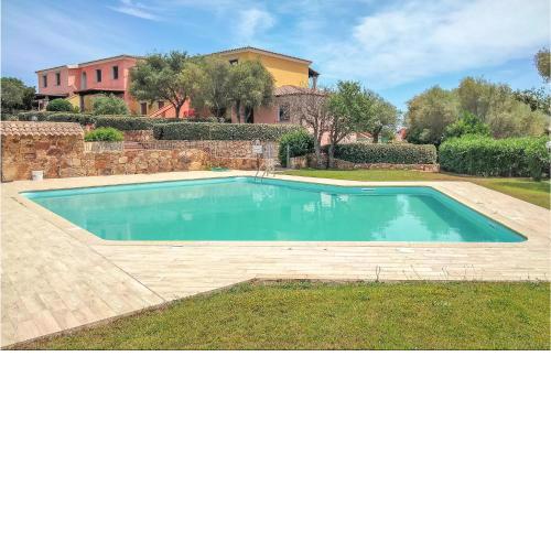 Beautiful apartment in Monte Petrosu with Outdoor swimming pool and 3 Bedrooms